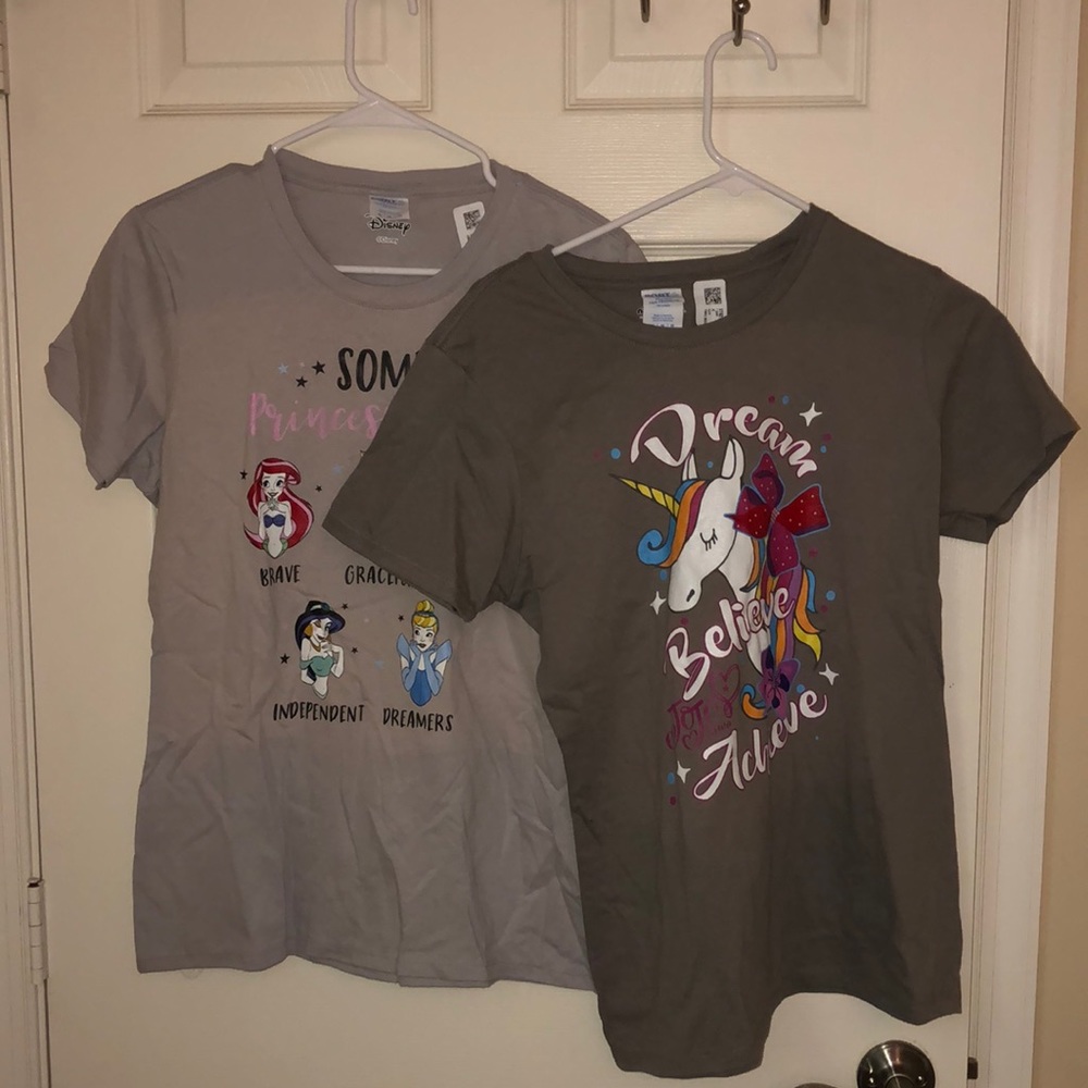 2 Graphic kid shirts. Princess and unicorn t-shirts